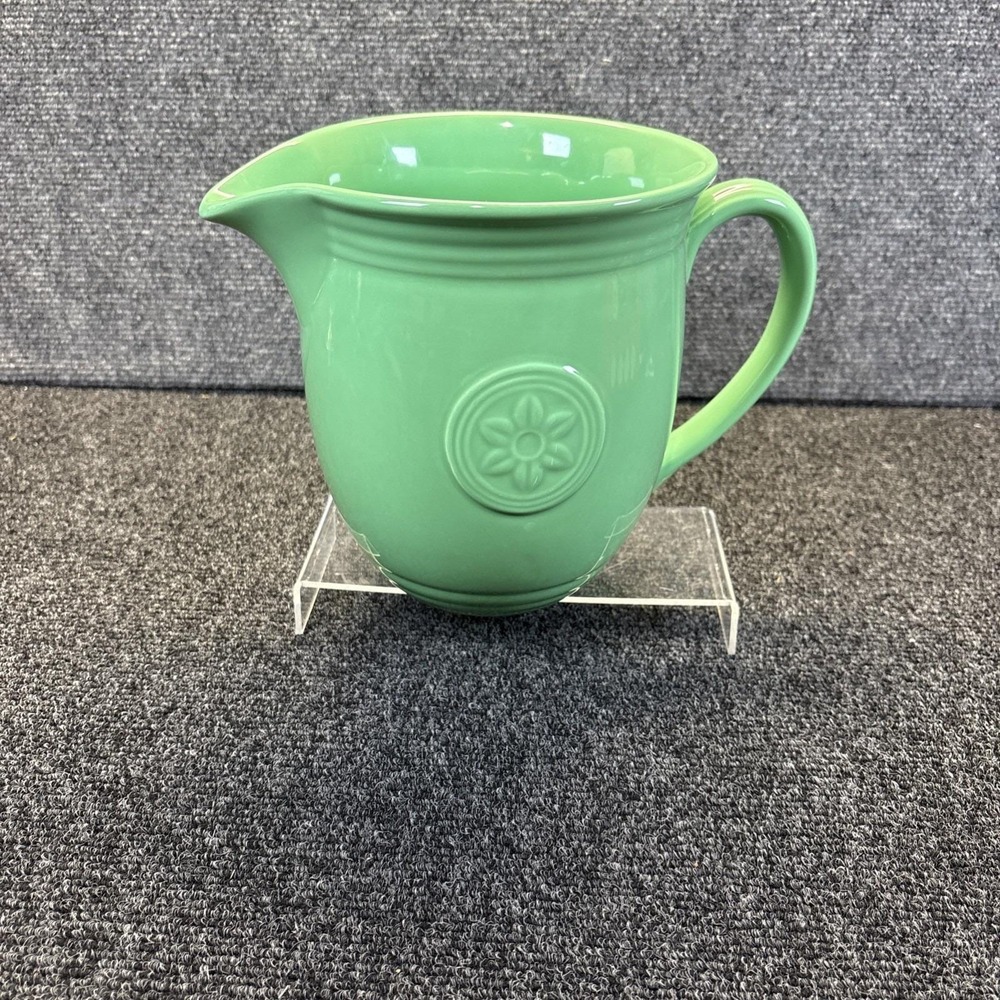 Vtg~Oneida Petals Sea Foam Green 64oz Ceramic Pitcher Farmhouse~7.25" T
